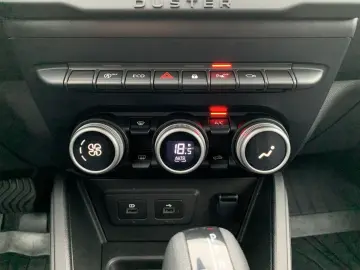 DACIA DUSTER EXTREME TCe 150 EDC LED NAVI 360 KAMERA