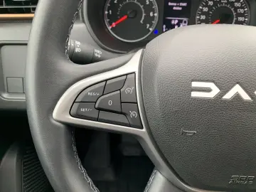 DACIA DUSTER EXTREME TCe 150 EDC LED NAVI 360 KAMERA