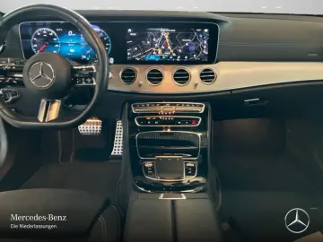 MERCEDES-BENZ E 300 de T AMG Fahrass AHK RFK Ambient…