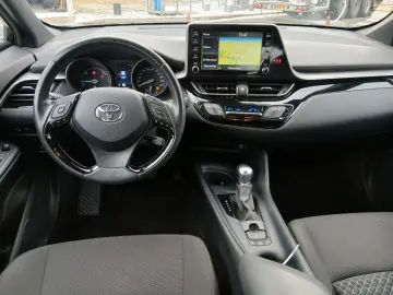 TOYOTA C-HR 1.8 Hybrid KAMERA NAVI LED KEYLESS SITZHEI