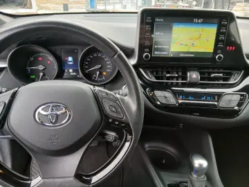 TOYOTA C-HR 1.8 Hybrid KAMERA NAVI LED KEYLESS SITZHEI