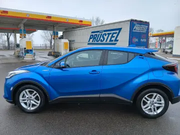 TOYOTA C-HR 1.8 Hybrid KAMERA NAVI LED KEYLESS SITZHEI