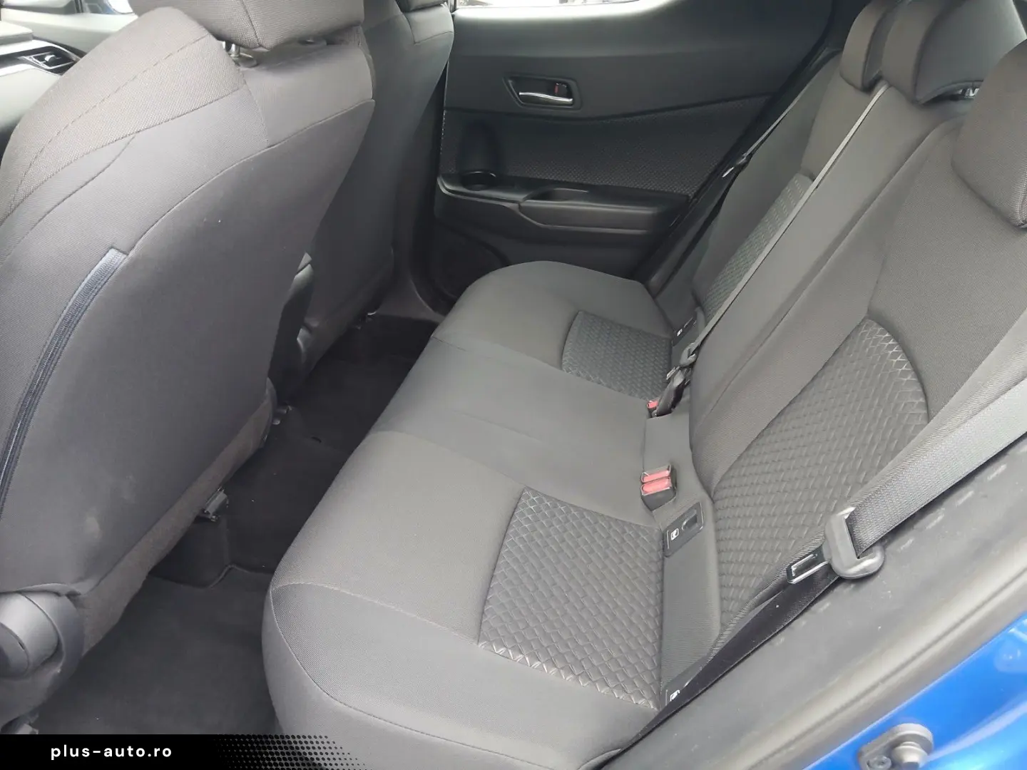 TOYOTA C-HR 1.8 Hybrid KAMERA NAVI LED KEYLESS SITZHEI