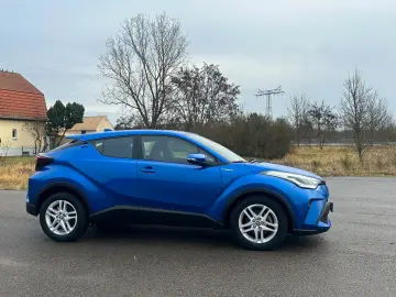 TOYOTA C-HR 1.8-l-VVTi Hybrid Benzin Style  Automatik