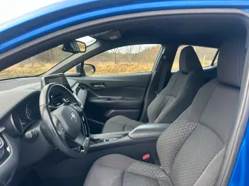 TOYOTA C-HR 1.8-l-VVTi Hybrid Benzin Style  Automatik