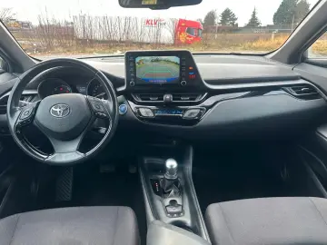 TOYOTA C-HR 1.8-l-VVTi Hybrid Benzin Style  Automatik
