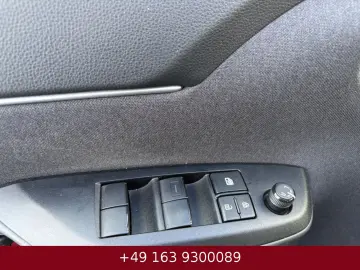 TOYOTA Yaris Cross HYBRID