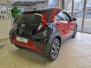 TOYOTA Aygo (X) 1.0-l-VVT-i Teamplayer