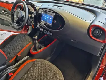 TOYOTA Aygo (X) 1.0-l-VVT-i Teamplayer