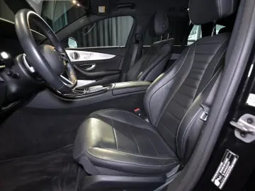 MERCEDES-BENZ E 300 de 4M T AMG LED 360' SOUND …