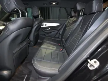 MERCEDES-BENZ E 300 de 4M T AMG LED 360' SOUND …