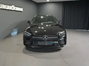 MERCEDES-BENZ E 300 de 4M T AMG LED 360' SOUND …