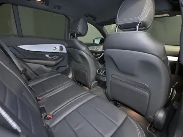 MERCEDES-BENZ E 300 de 4M T AMG LED 360' SOUND …