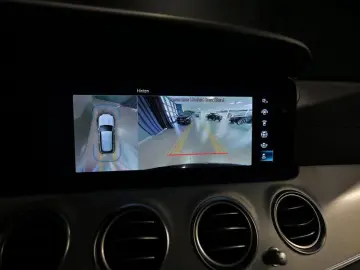 MERCEDES-BENZ E 300 de 4M T AMG LED 360' SOUND …