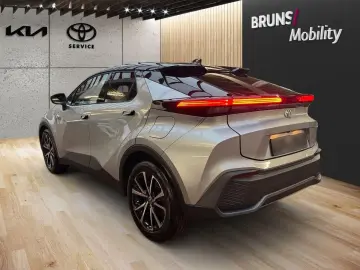 TOYOTA C-HR 1.8 Hybrid Team D