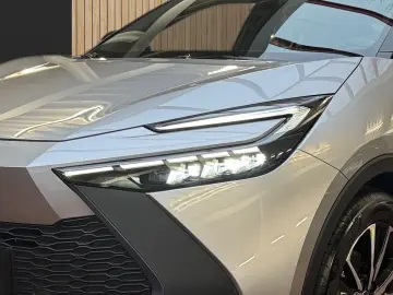 TOYOTA C-HR 1.8 Hybrid Team D
