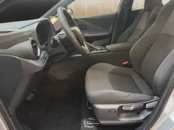 TOYOTA C-HR 1.8 Hybrid Team D