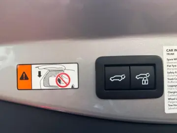 TOYOTA C-HR 1.8 Hybrid Team D