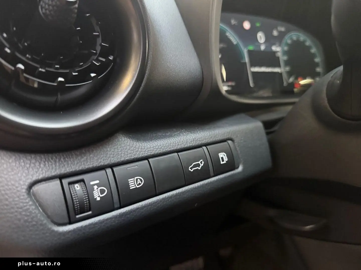 TOYOTA C-HR 1.8 Hybrid Team D