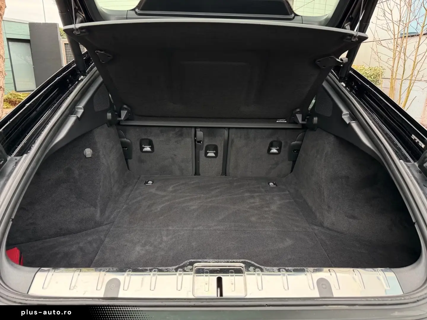 Porsche Panamera 4 Platinum Edition