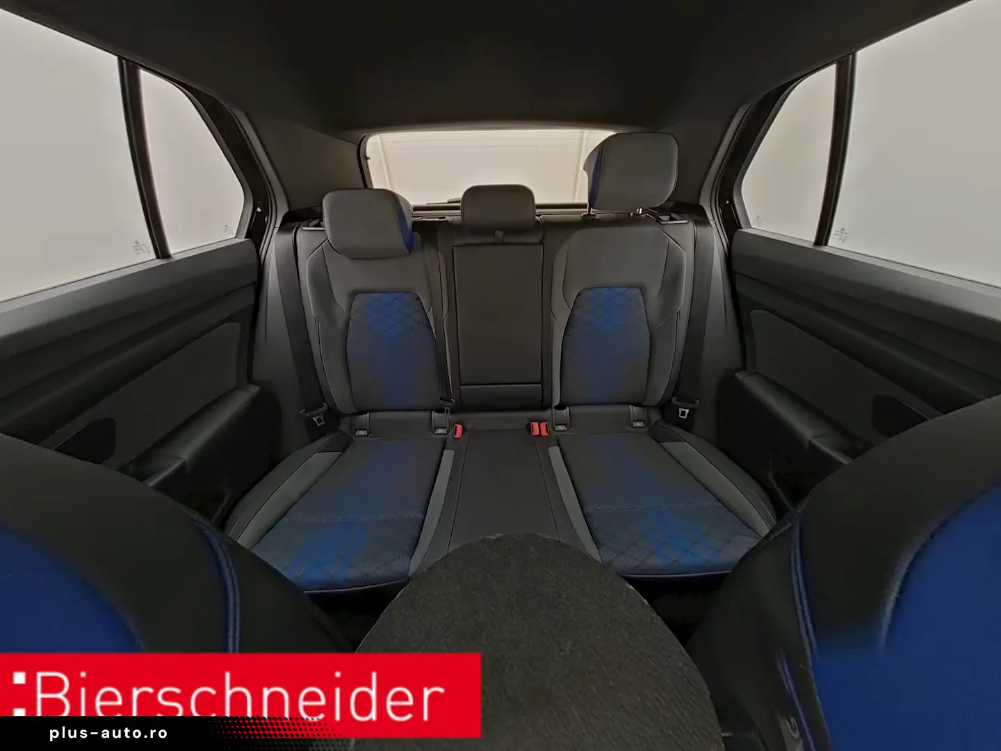 Volkswagen Golf R 8 2.0 TSI DSG 4Mo. BLACK-EDITION