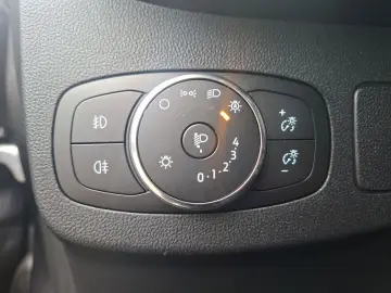 FORD Puma 1.0 EcoBoost Hybrid Aut. TITANIUM Wi-Pa