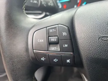 FORD Puma 1.0 EcoBoost Hybrid Aut. TITANIUM Wi-Pa