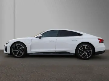 AUDI e-tron GT quattro