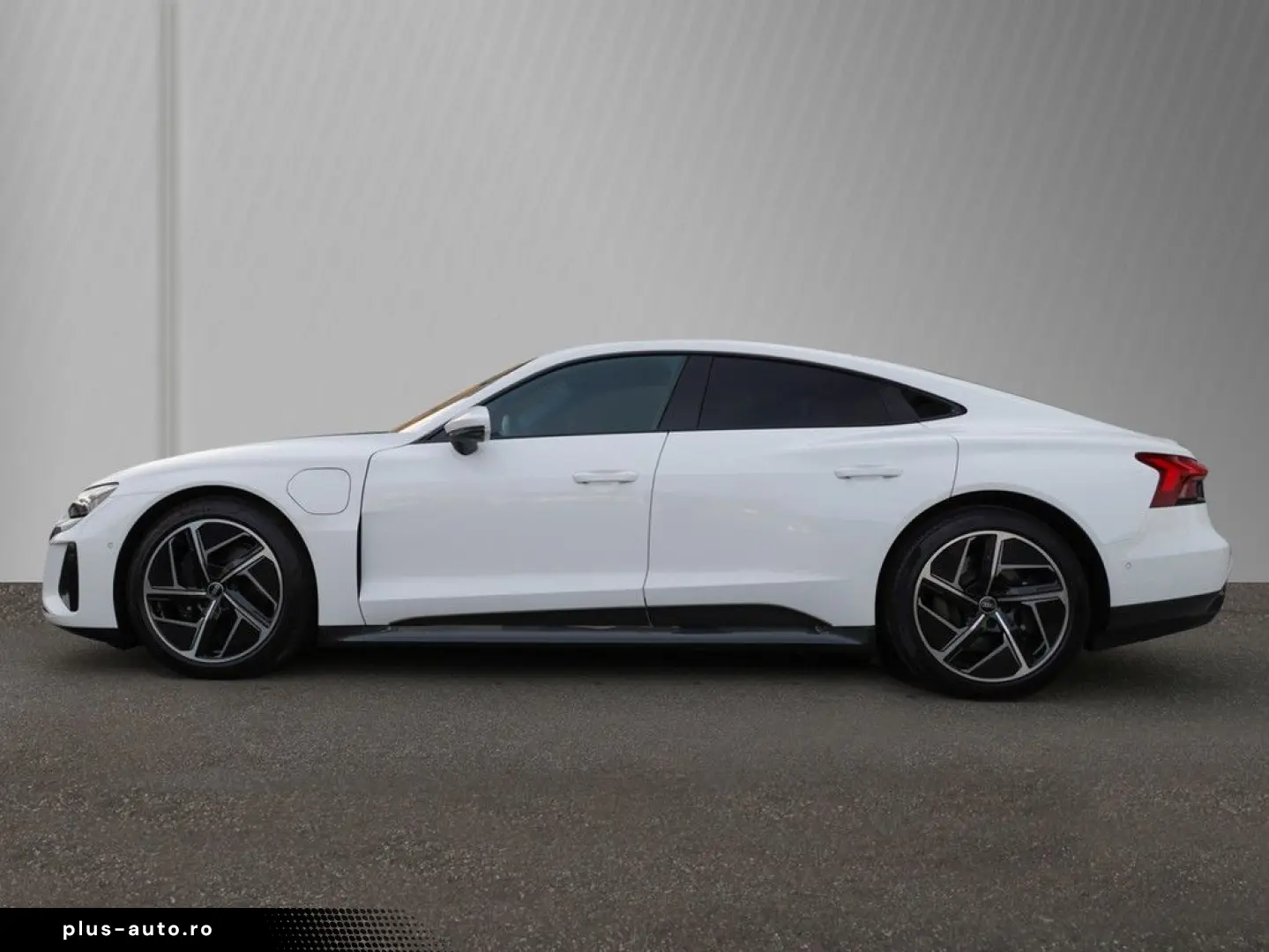 AUDI e-tron GT quattro