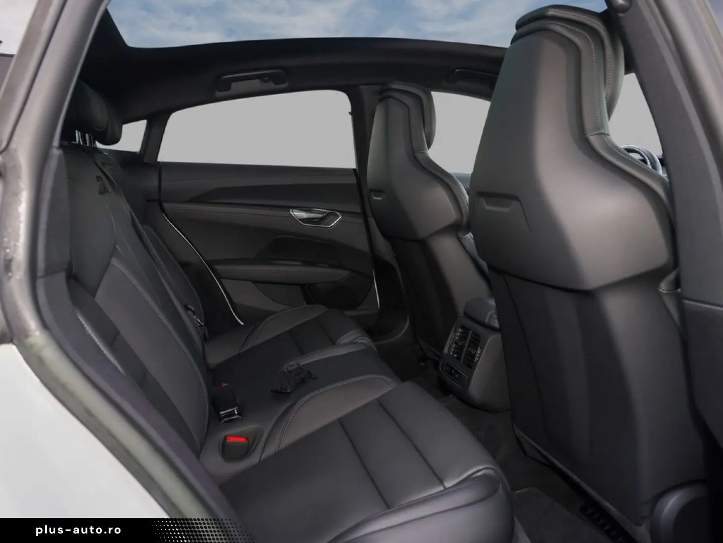 AUDI e-tron GT quattro