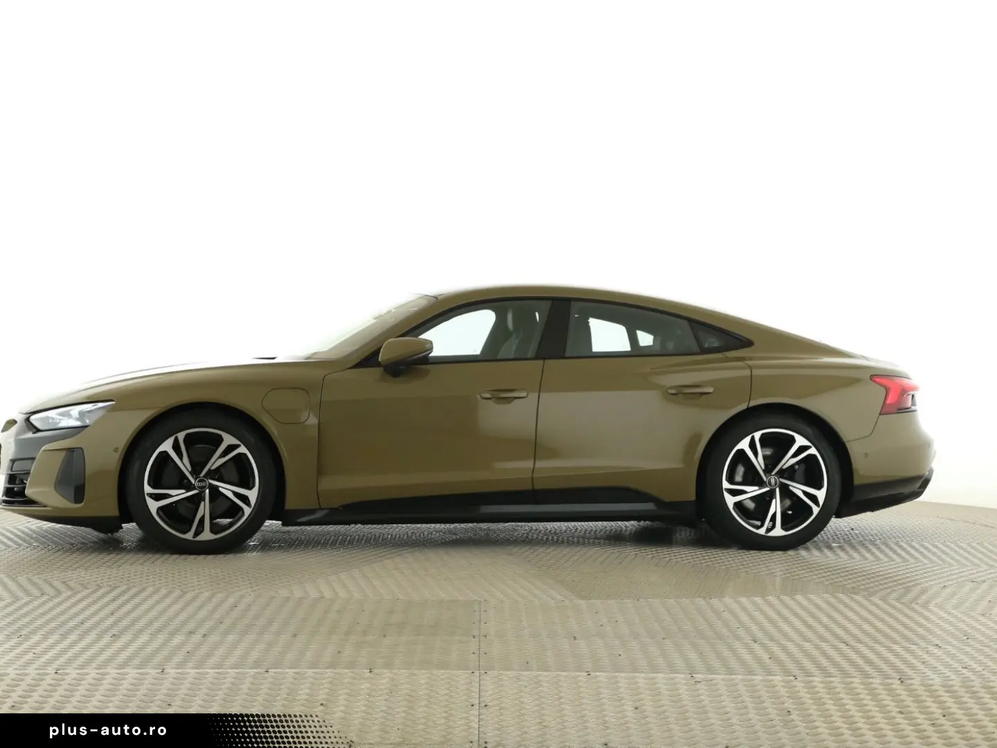 AUDI e-tron GT quattro