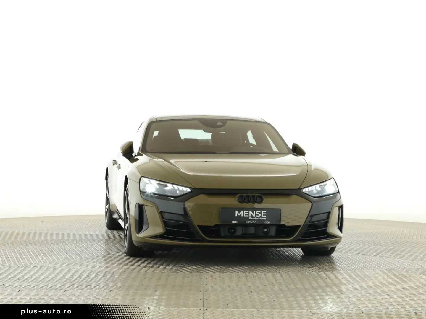 AUDI e-tron GT quattro