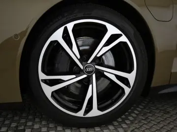 AUDI e-tron GT quattro