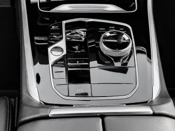 BMW X5 xDr40d MSpoPro Massage Ventil IcGlow 360