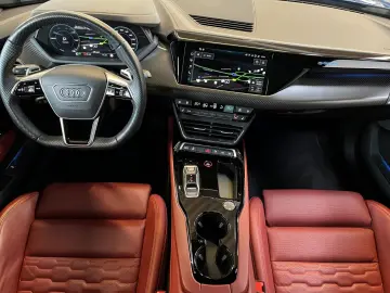 AUDI e-tron GT quattro