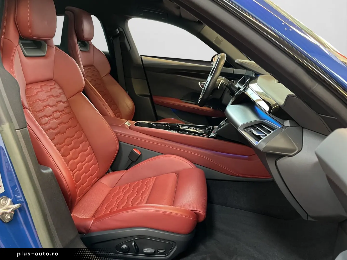 AUDI e-tron GT quattro