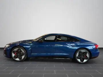 AUDI e-tron GT quattro