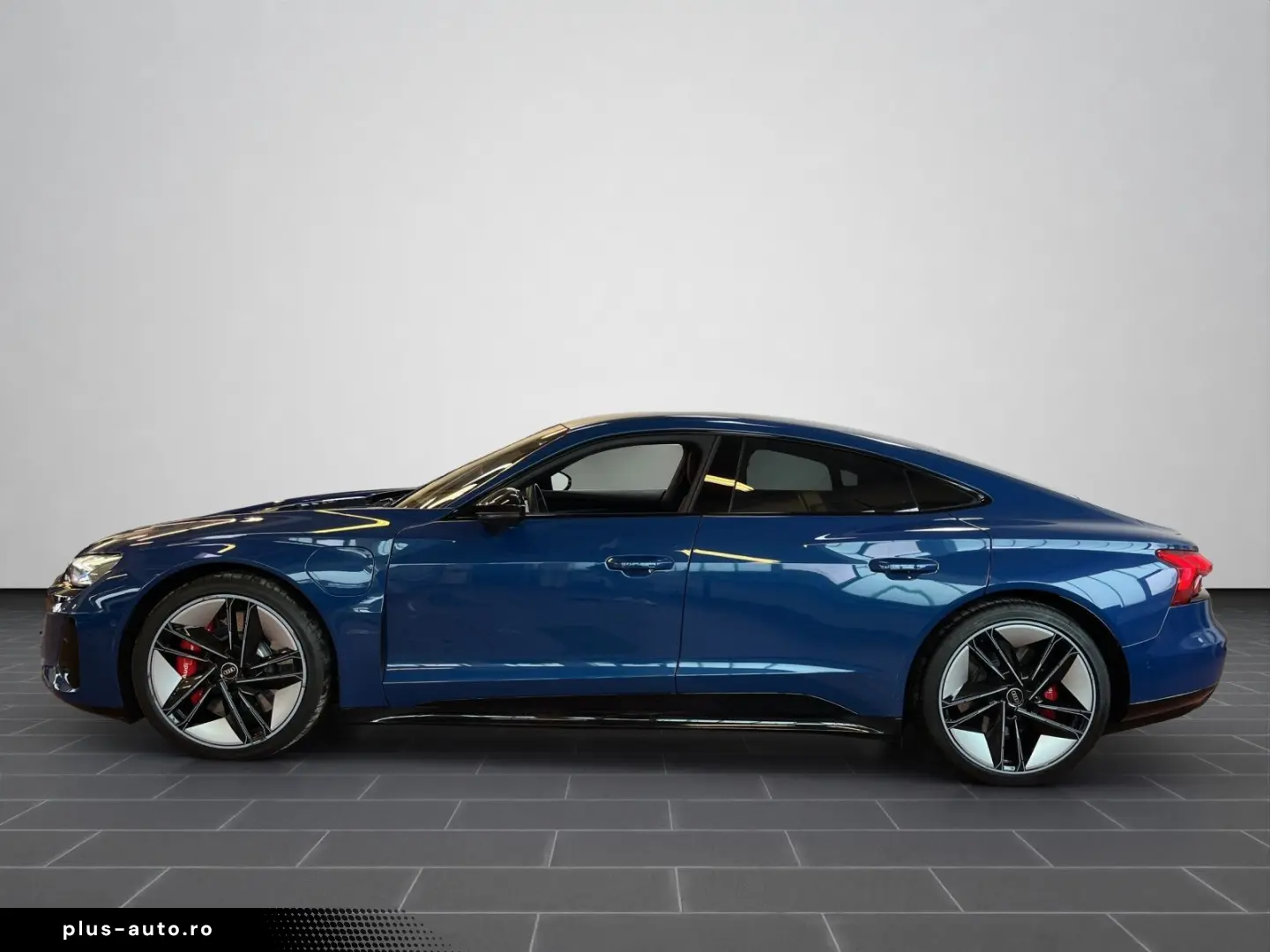 AUDI e-tron GT quattro