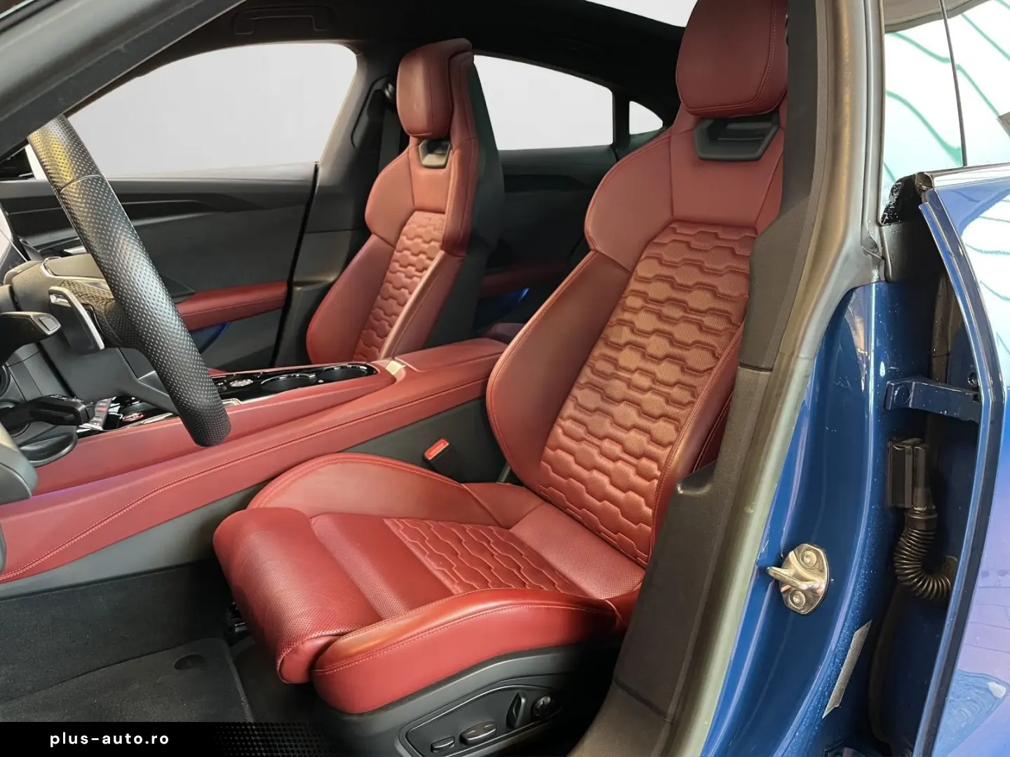 AUDI e-tron GT quattro