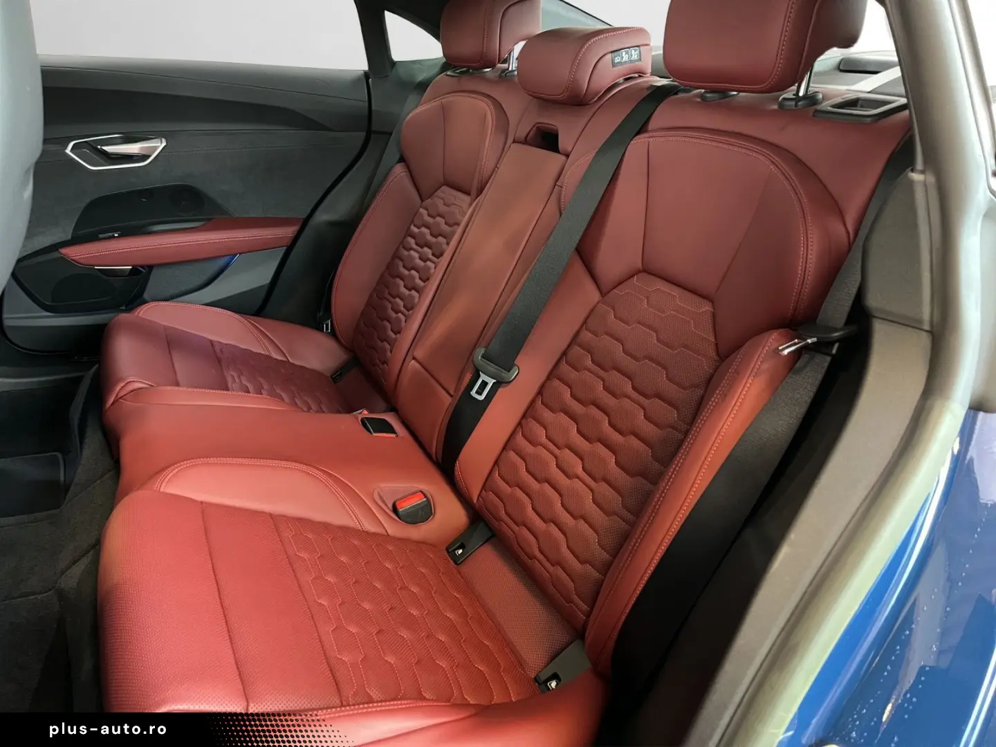 AUDI e-tron GT quattro