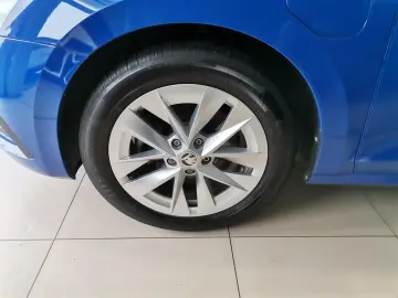 SKODA Octavia 1.4 TSI DSG iV