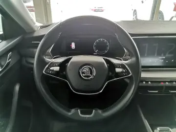 SKODA Octavia 1.4 TSI DSG iV