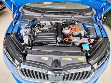 SKODA Octavia 1.4 TSI DSG iV