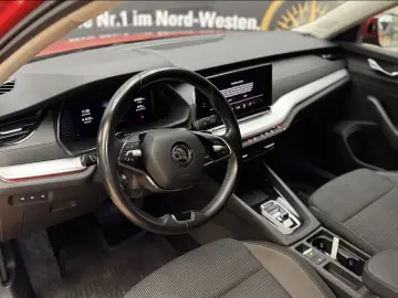 SKODA Octavia Limousine Ambition 1.5 TGI G-TEC DSG LED