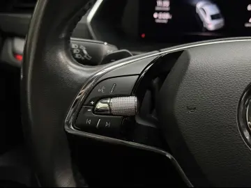 SKODA Octavia Limousine Ambition 1.5 TGI G-TEC DSG LED