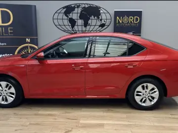 SKODA Octavia Limousine Ambition 1.5 TGI G-TEC DSG LED