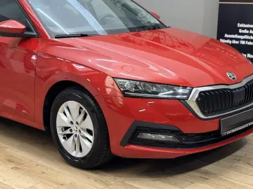 SKODA Octavia Limousine Ambition 1.5 TGI G-TEC DSG LED