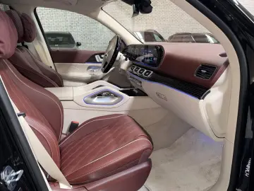 Mercedes-Benz GLS600 Maybach