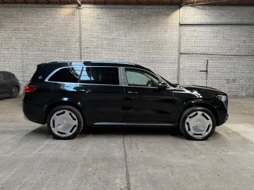 Mercedes-Benz GLS600 Maybach