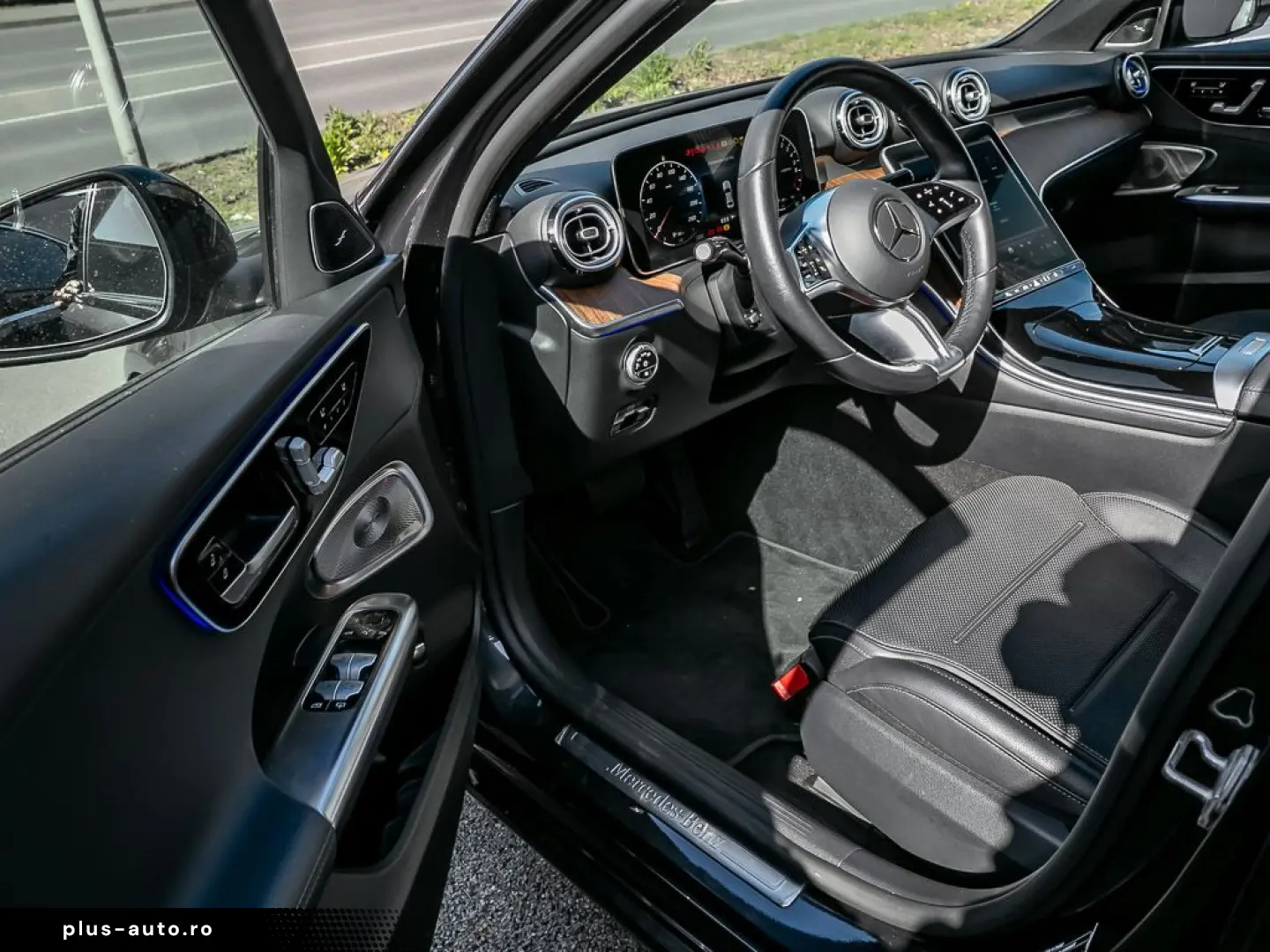 MERCEDES-BENZ C 300 e 4M AVANTGARDE DISTRONIC NIGHT 360  AHK